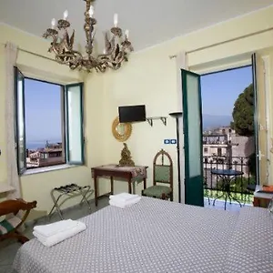 Pensión Gaia, Taormina