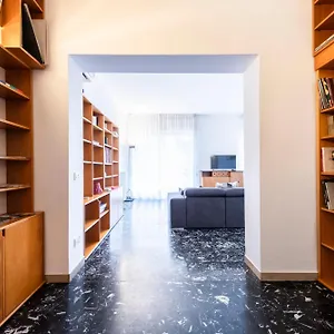  Apartment Riverview Luxury Flat Italy